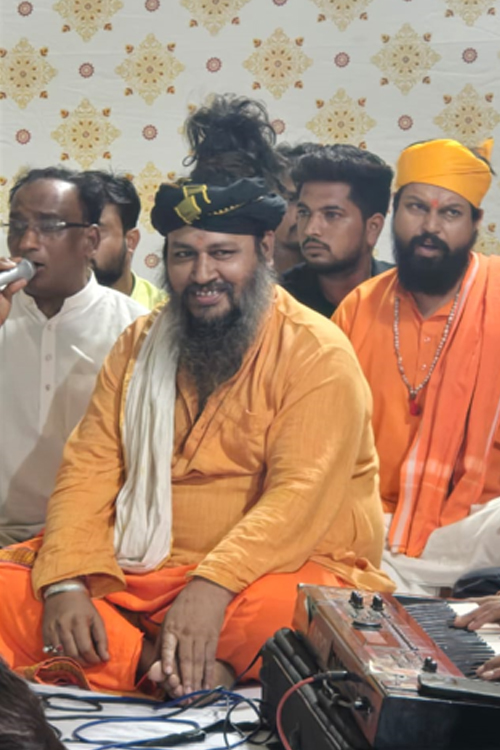 Astrology in Delhi performing ritual for love and enemy protection